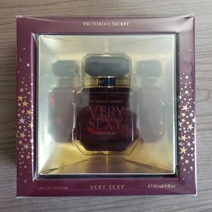 NWT Victoria's Secret VERY SEXY Eau de Parfum
